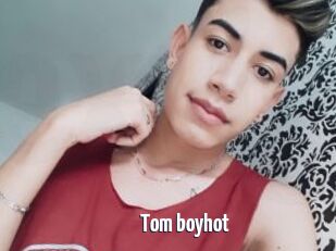 Tom_boyhot